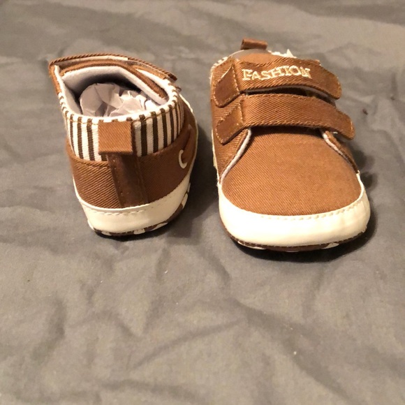 Baby shoes - Picture 2 of 3